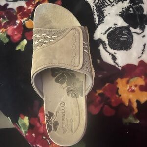 Merrell Beige Slide Sandals